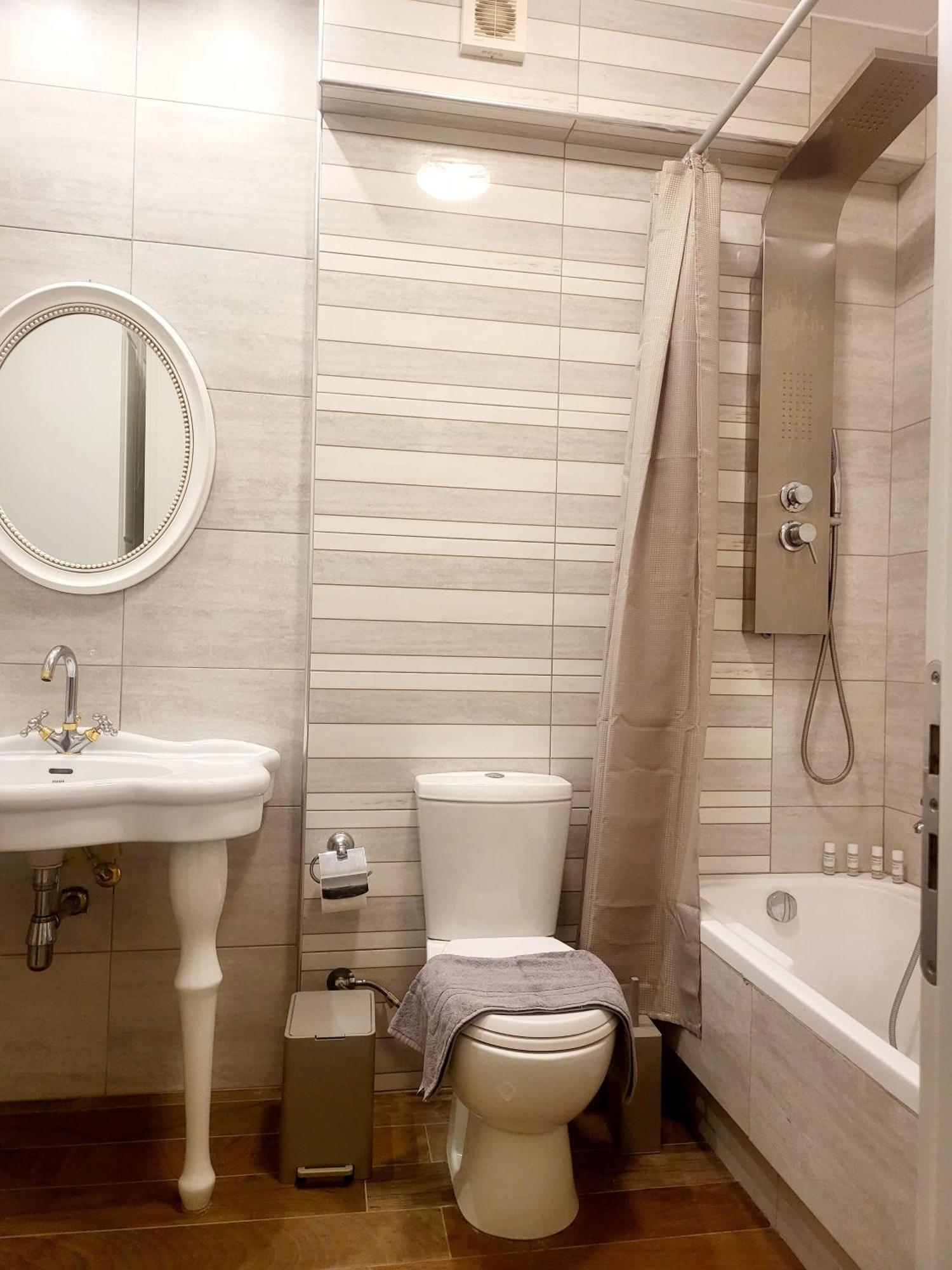 Apartment Platanakia *